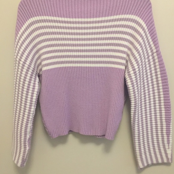 Lavender high neck sweater - Picture 3 of 5